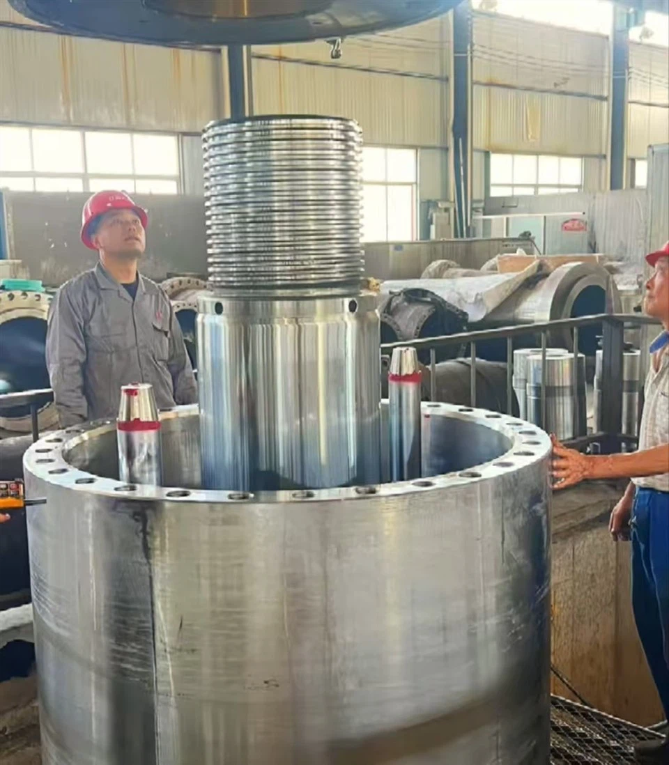 3000 - টন অ্যান্টি-রোটেশন হাইড্রোলিক সিলিন্ডার ইন্টিগ্রেটেড গাইড রডগুলির সাথে